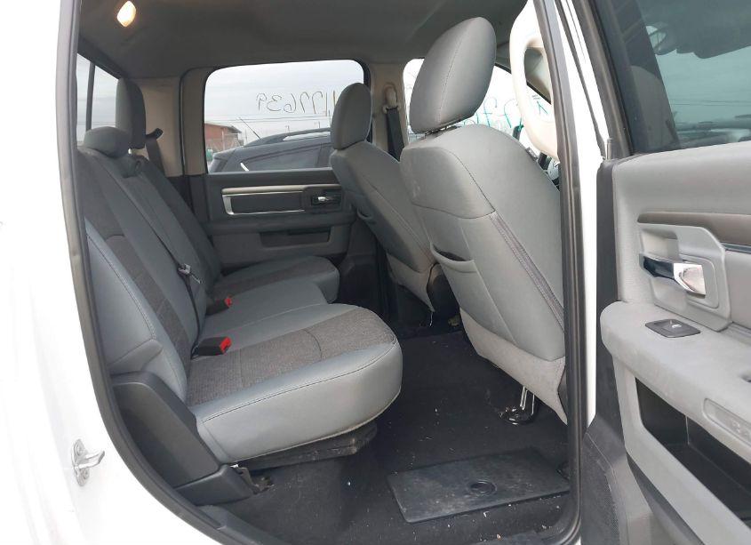 Photo 8 of 2018 Ram 1500 SLT (VIN 1C6RR7LT1JS222958)