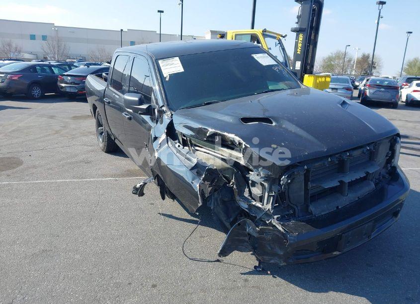 2019 Ram 1500 CLASSIC BIG HORN 4X4 5'7 BOX (VIN 1C6RR7LT1KS548275) main photo