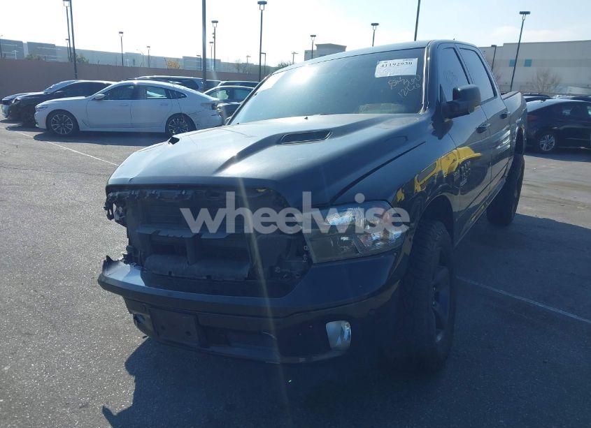 Photo 2 of 2019 Ram 1500 CLASSIC BIG HORN 4X4 5'7 BOX (VIN 1C6RR7LT1KS548275)