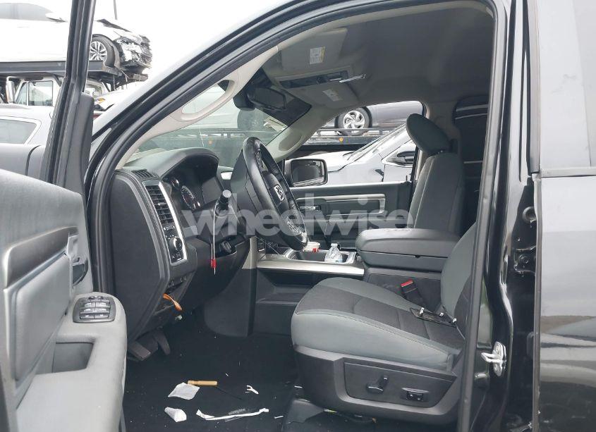 Photo 5 of 2019 Ram 1500 CLASSIC BIG HORN 4X4 5'7 BOX (VIN 1C6RR7LT1KS548275)