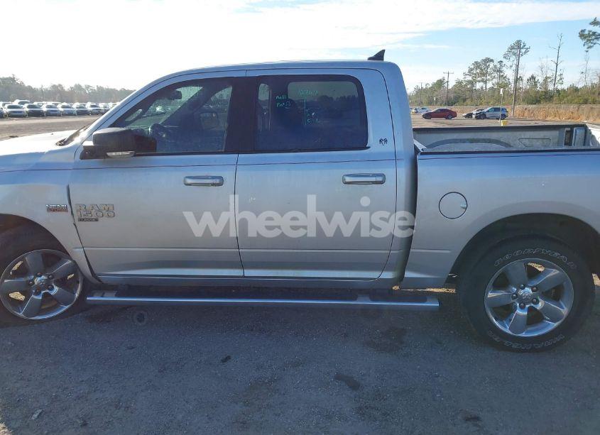 Photo 14 of 2019 Ram 1500 CLASSIC BIG HORN 4X4 5'7 BOX (VIN 1C6RR7LT1KS559924)