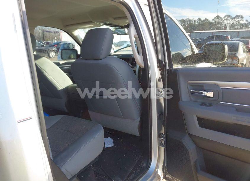 Photo 8 of 2019 Ram 1500 CLASSIC BIG HORN 4X4 5'7 BOX (VIN 1C6RR7LT1KS559924)