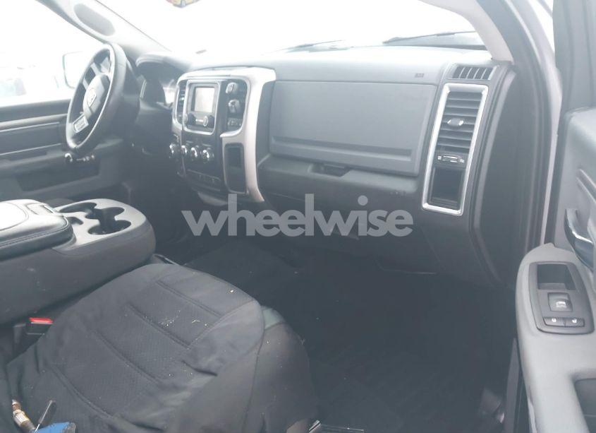 Photo 5 of 2020 Ram 1500 CLASSIC WARLOCK 4X4 5'7 BOX (VIN 1C6RR7LT1LS104038)