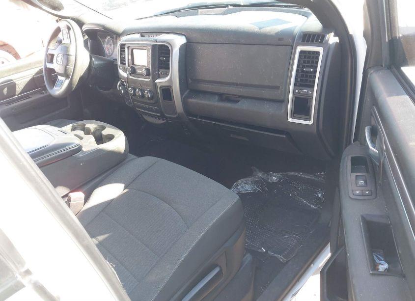 Photo 5 of 2021 Ram 1500 CLASSIC WARLOCK 4X4 5'7 BOX (VIN 1C6RR7LT2MS528183)