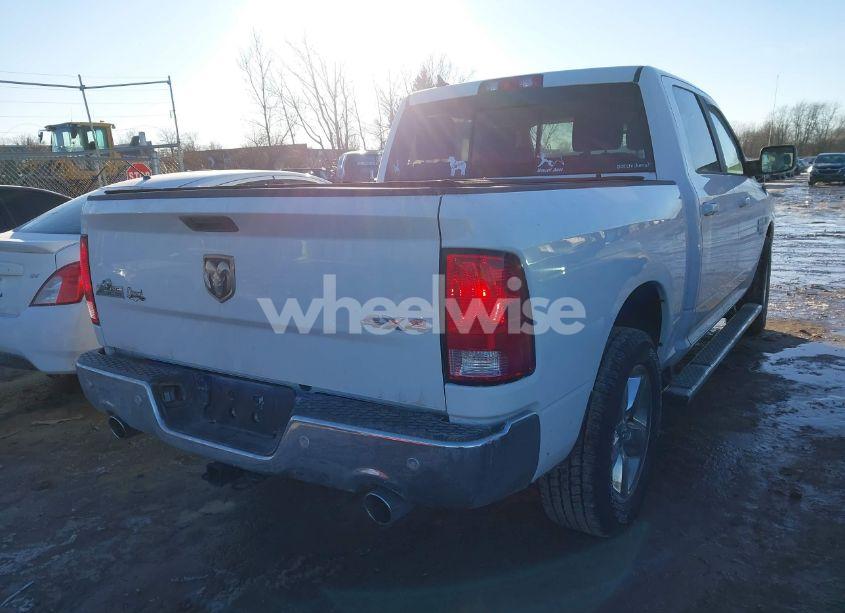 Photo 4 of 2019 Ram 1500 CLASSIC BIG HORN 4X4 5'7 BOX (VIN 1C6RR7LT3KS570147)