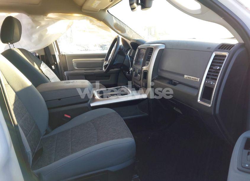 Photo 5 of 2019 Ram 1500 CLASSIC BIG HORN 4X4 5'7 BOX (VIN 1C6RR7LT3KS570147)