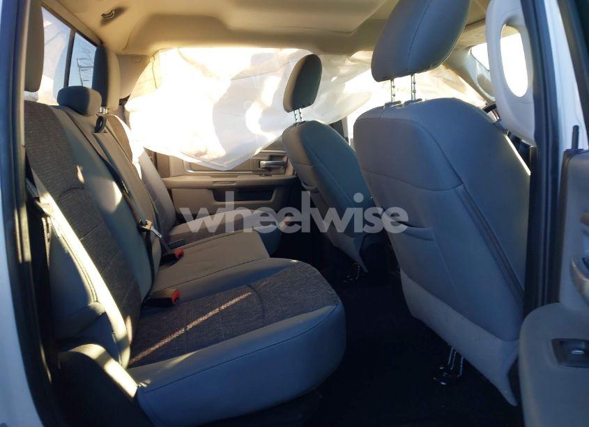 Photo 8 of 2019 Ram 1500 CLASSIC BIG HORN 4X4 5'7 BOX (VIN 1C6RR7LT3KS570147)