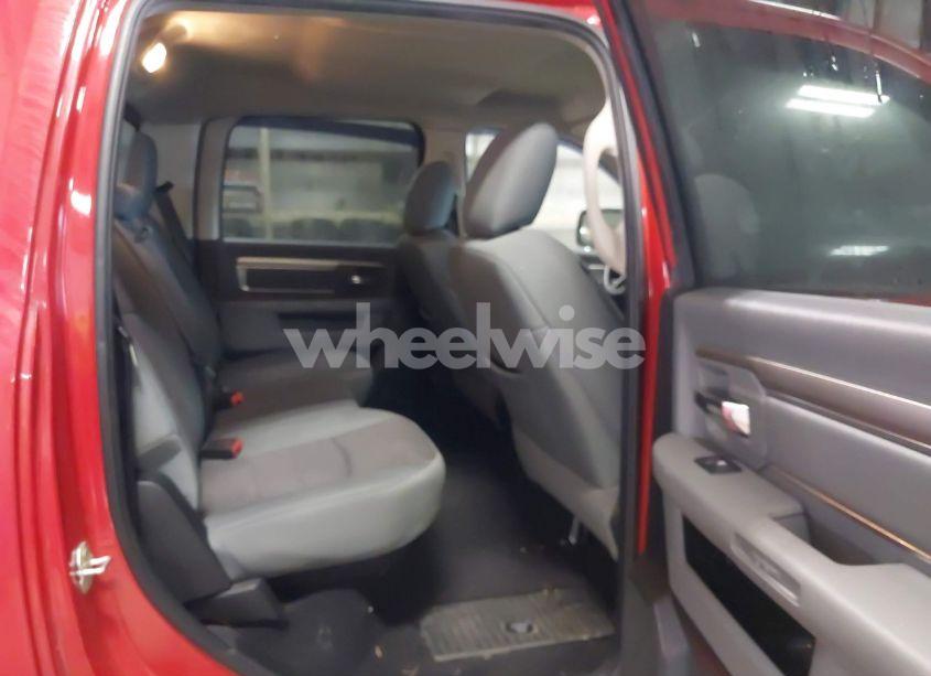 Photo 8 of 2018 Ram 1500 SLT (VIN 1C6RR7LT4JS165560)