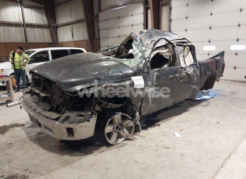 Photo 2 of 2019 Ram 1500 CLASSIC (VIN 1C6RR7LT4KS557911)