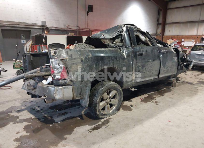 Photo 4 of 2019 Ram 1500 CLASSIC (VIN 1C6RR7LT4KS557911)