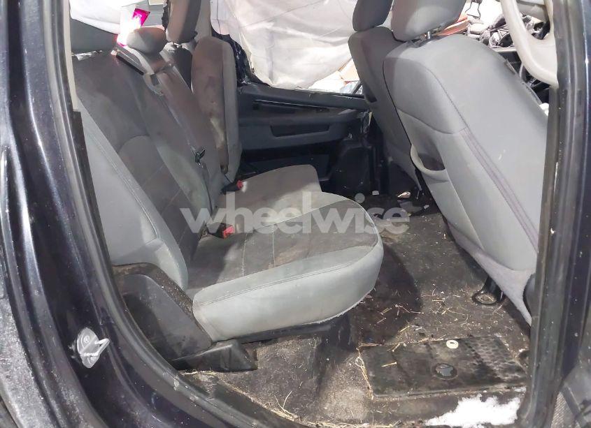 Photo 8 of 2019 Ram 1500 CLASSIC (VIN 1C6RR7LT4KS557911)