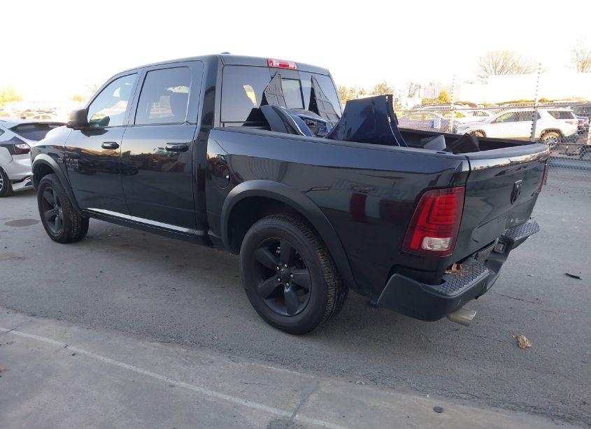 Photo 3 of 2019 Ram 1500 CLASSIC WARLOCK 4X4 5'7 BOX (VIN 1C6RR7LT4KS709900)