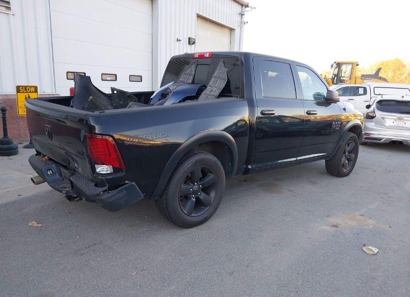 Photo 4 of 2019 Ram 1500 CLASSIC WARLOCK 4X4 5'7 BOX (VIN 1C6RR7LT4KS709900)