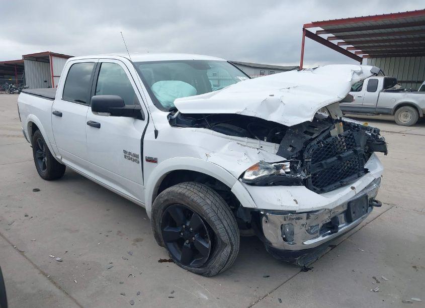 2015 Ram 1500 OUTDOORSMAN (VIN 1C6RR7LT6FS662827) main photo