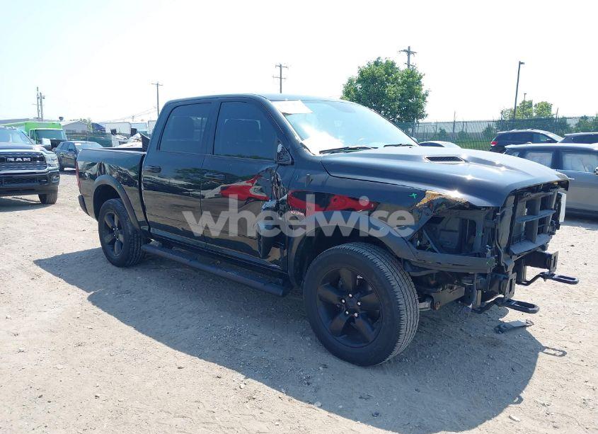 2019 Ram 1500 CLASSIC SLT (VIN 1C6RR7LT6KS747290) main photo