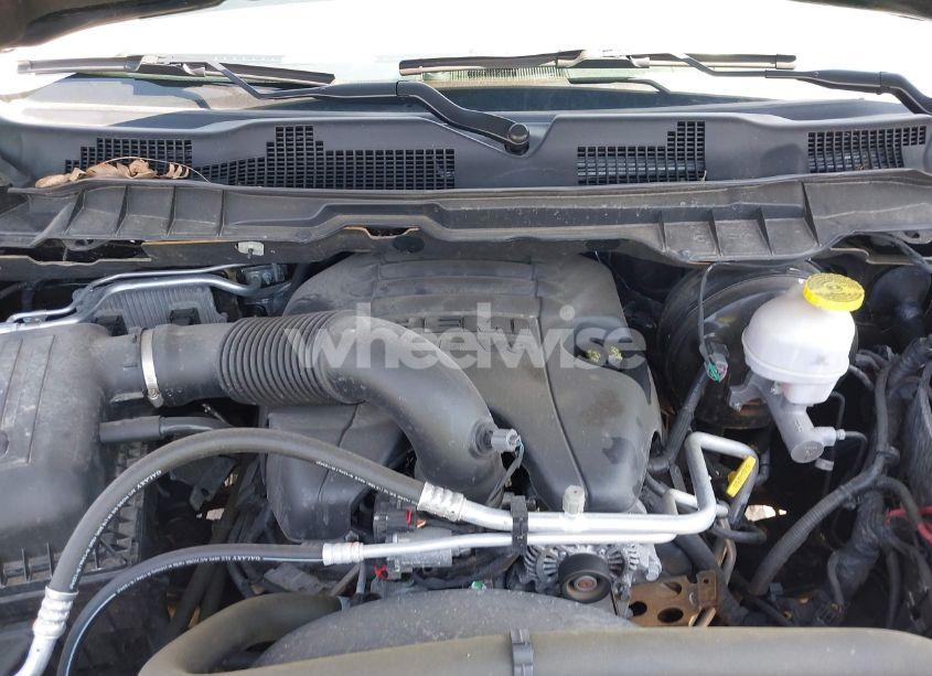 Photo 10 of 2019 Ram 1500 CLASSIC SLT (VIN 1C6RR7LT6KS747290)