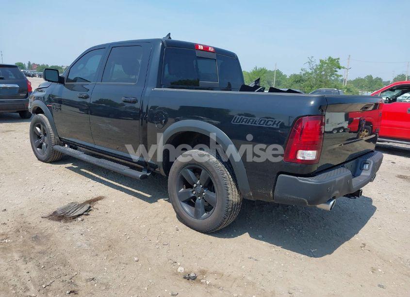 Photo 3 of 2019 Ram 1500 CLASSIC SLT (VIN 1C6RR7LT6KS747290)