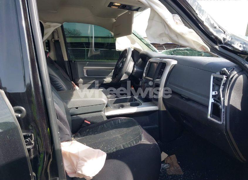 Photo 5 of 2018 Ram 1500 BIG HORN 4X4 5'7 BOX (VIN 1C6RR7LT7JS294389)