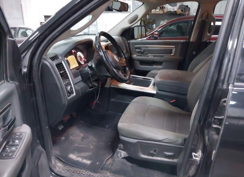 Photo 5 of 2019 Ram 1500 CLASSIC BIG HORN (VIN 1C6RR7LT7KS523381)