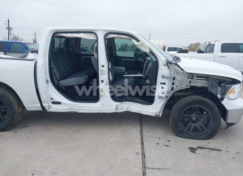 Photo 6 of 2019 Ram 1500 CLASSIC LONE STAR 4X4 5'7 BOX (VIN 1C6RR7LT7KS588991)