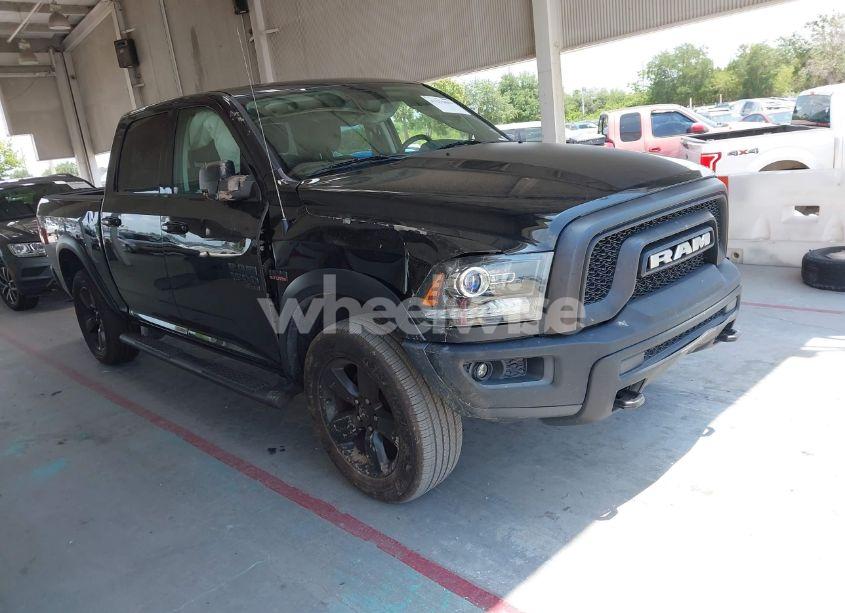 2019 Ram 1500 CLASSIC WARLOCK 4X4 5'7 BOX (VIN 1C6RR7LT7KS665780) main photo