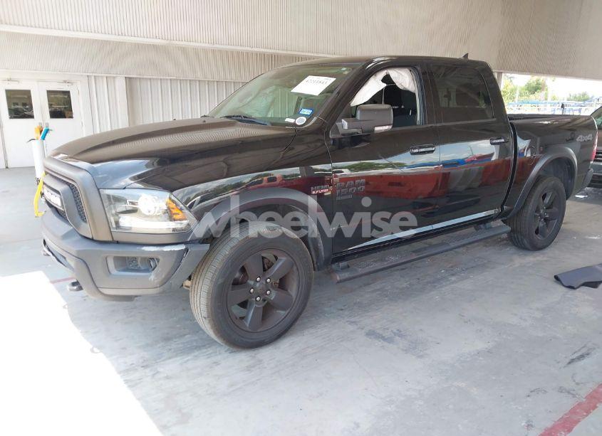 Photo 2 of 2019 Ram 1500 CLASSIC WARLOCK 4X4 5'7 BOX (VIN 1C6RR7LT7KS665780)