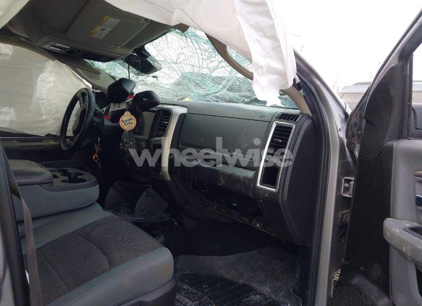 Photo 5 of 2019 Ram 1500 CLASSIC BIG HORN 4X4 5'7 BOX (VIN 1C6RR7LT7KS689674)