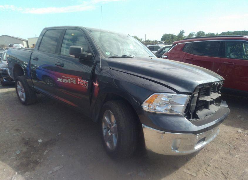 2019 Ram 1500 CLASSIC BIG HORN 4X4 5'7 BOX (VIN 1C6RR7LT8KS570340) main photo