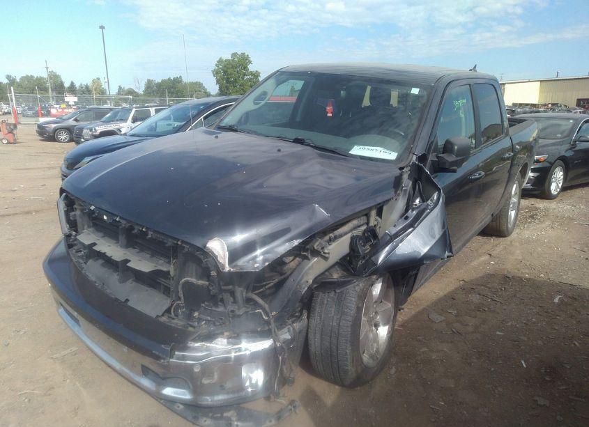 Photo 2 of 2019 Ram 1500 CLASSIC BIG HORN 4X4 5'7 BOX (VIN 1C6RR7LT8KS570340)