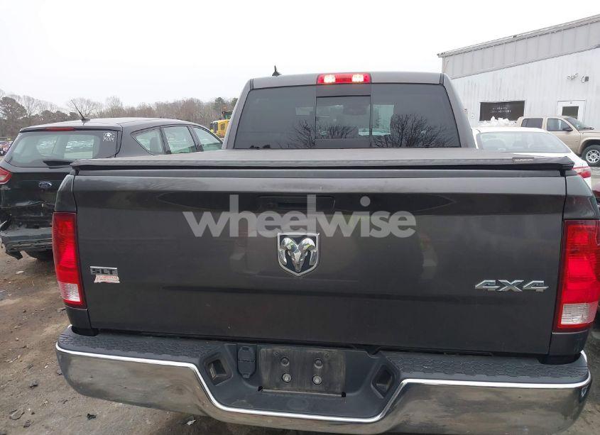 Photo 16 of 2019 Ram 1500 CLASSIC SLT 4X4 5'7 BOX (VIN 1C6RR7LT8KS654366)