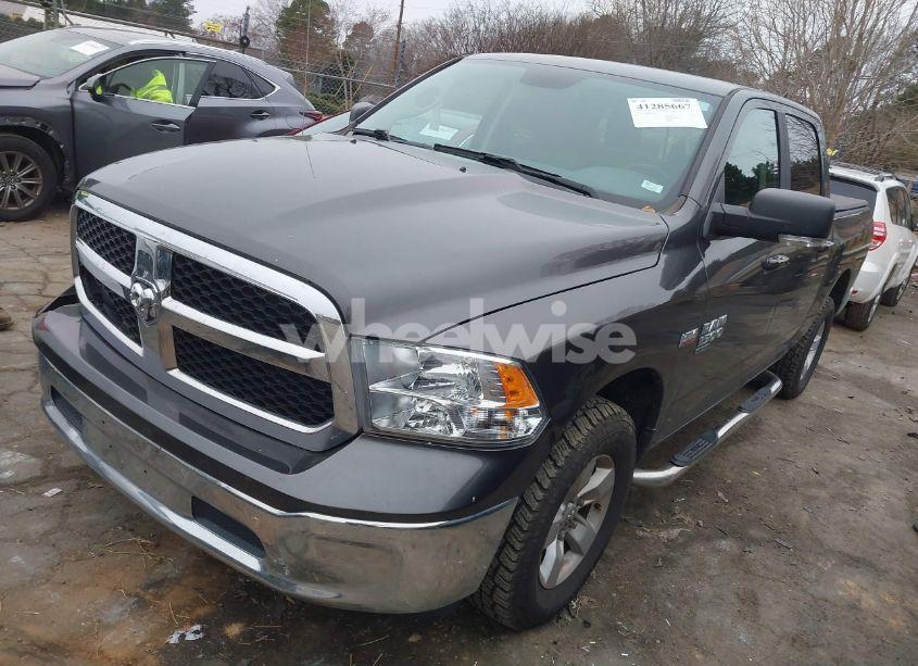 Photo 2 of 2019 Ram 1500 CLASSIC SLT 4X4 5'7 BOX (VIN 1C6RR7LT8KS654366)