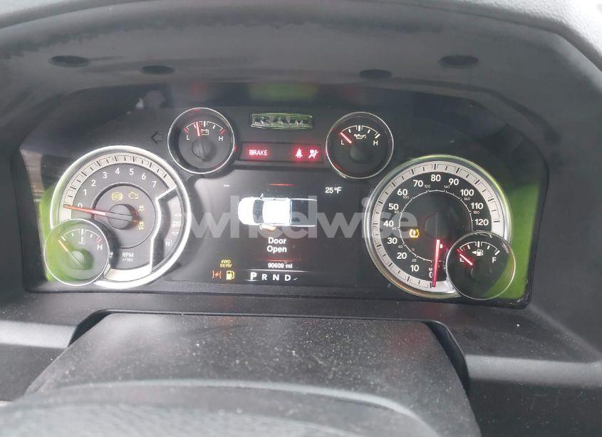 Photo 7 of 2019 Ram 1500 CLASSIC SLT 4X4 5'7 BOX (VIN 1C6RR7LT8KS654366)