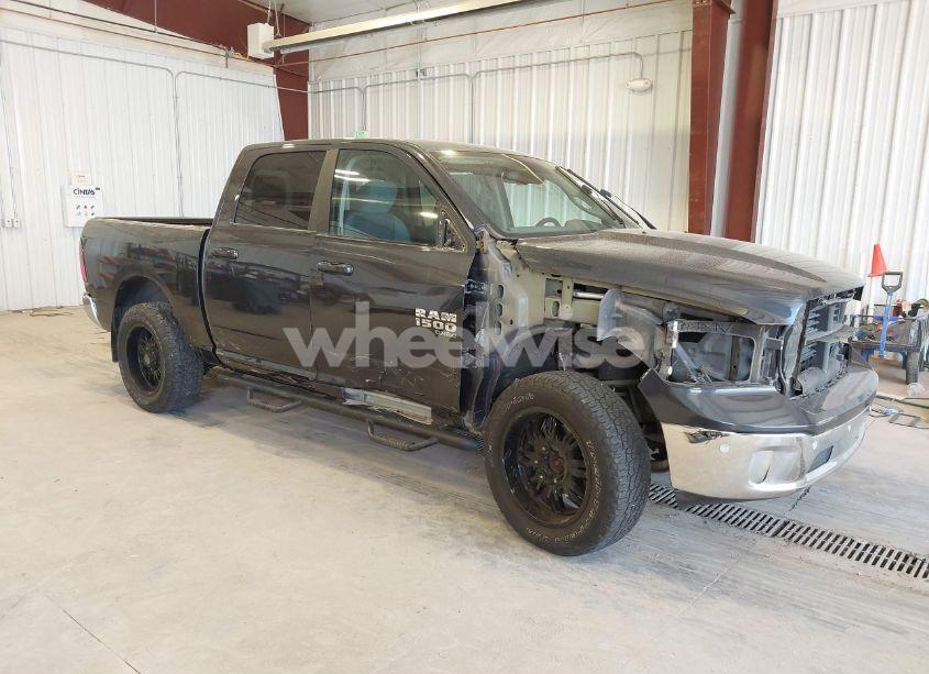 2019 Ram 1500 CLASSIC BIG HORN 4X4 5'7 BOX (VIN 1C6RR7LT9KS534267) main photo