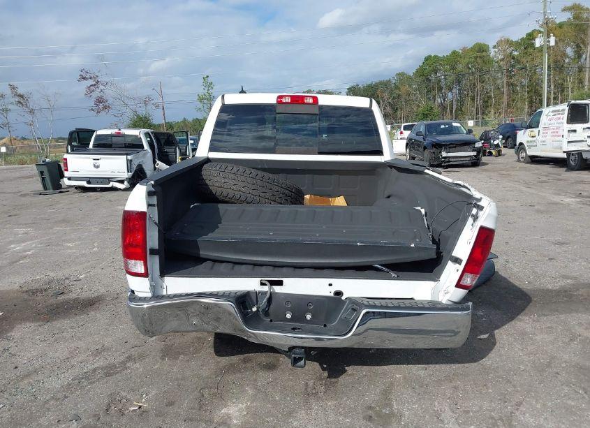 Photo 17 of 2019 Ram 1500 CLASSIC SLT 4X4 5'7 BOX (VIN 1C6RR7LTXKS644874)
