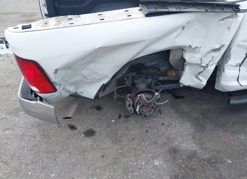 Photo 6 of 2019 Ram 1500 CLASSIC SLT 4X4 5'7 BOX (VIN 1C6RR7LTXKS644874)