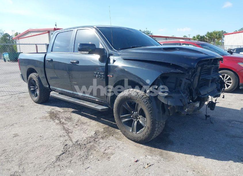 2016 Ram 1500 SPORT (VIN 1C6RR7MT2GS105381) main photo