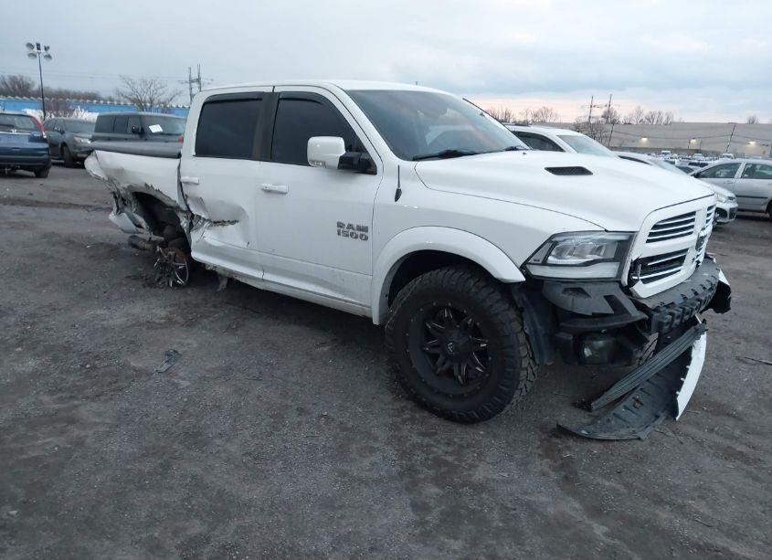 2017 Ram 1500 SPORT 4X4 5'7 BOX (VIN 1C6RR7MT2HS504728) main photo