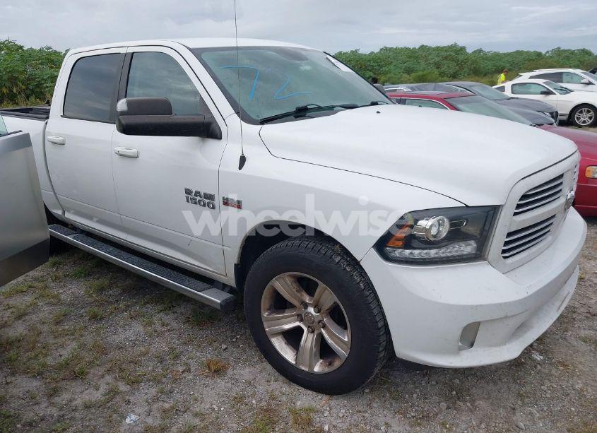 2016 Ram 1500 SPORT (VIN 1C6RR7MT4GS388656) main photo