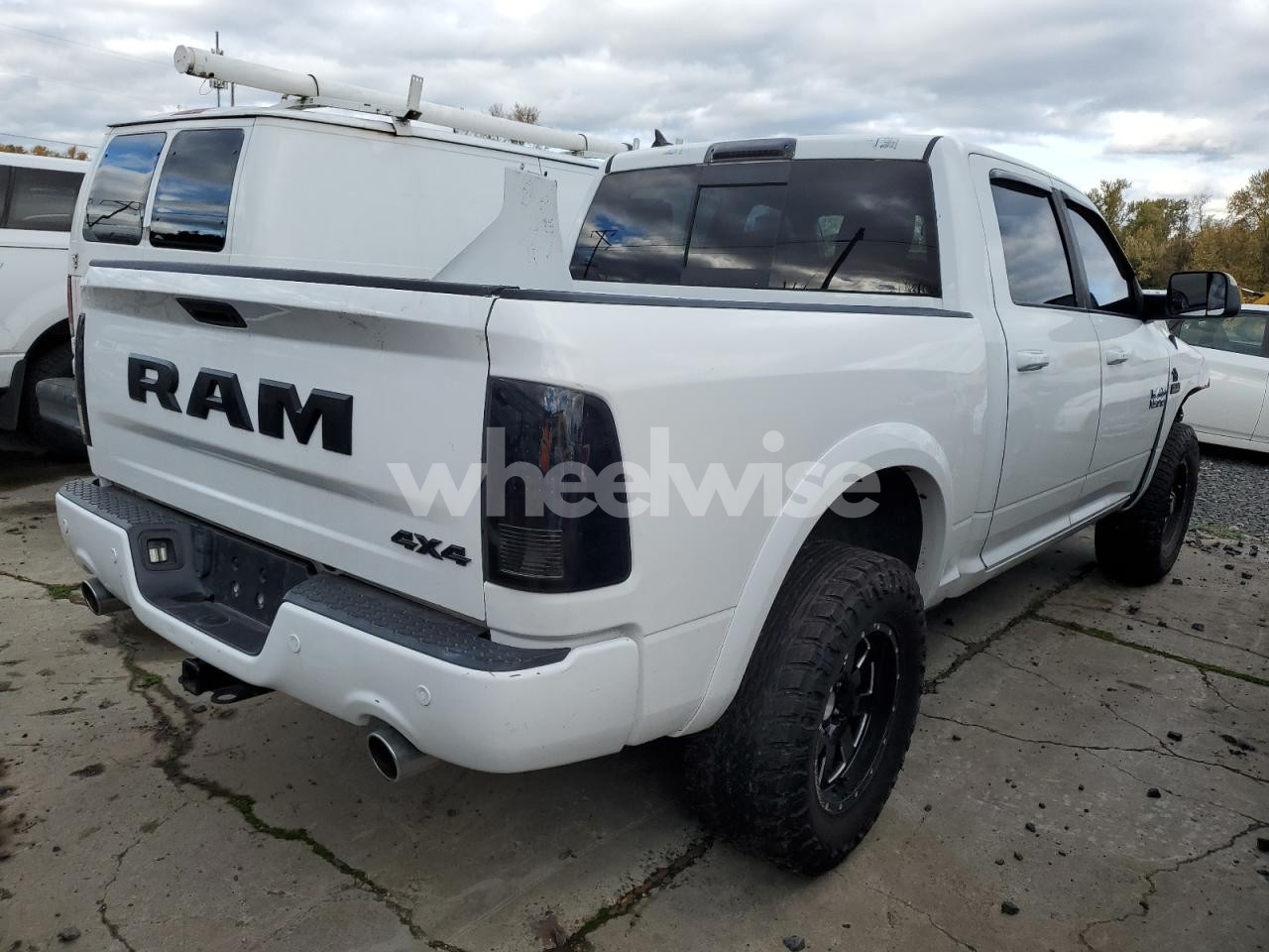 Photo 3 of 2017 RAM 1500 SPORT (VIN 1C6RR7MT4HS749062)