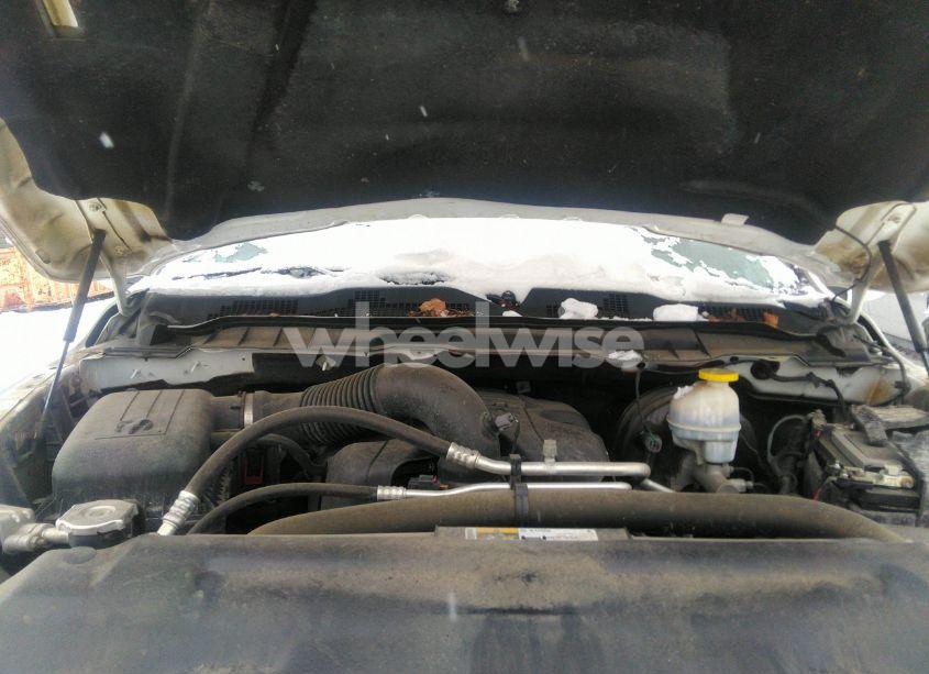 Photo 10 of 2018 Ram 1500 SPORT (VIN 1C6RR7MT4JS335673)