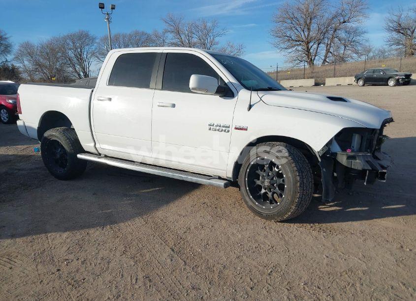 2016 Ram 1500 SPORT (VIN 1C6RR7MT5GS249412) main photo