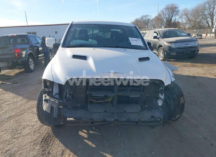 Photo 13 of 2016 Ram 1500 SPORT (VIN 1C6RR7MT5GS249412)