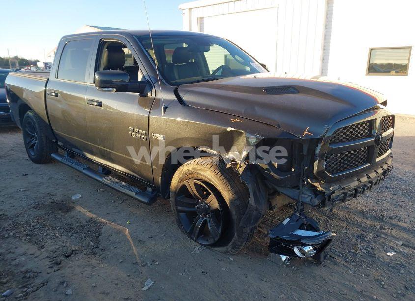 2017 Ram 1500 NIGHT 4X4 5'7 BOX (VIN 1C6RR7MT6HS737284) main photo