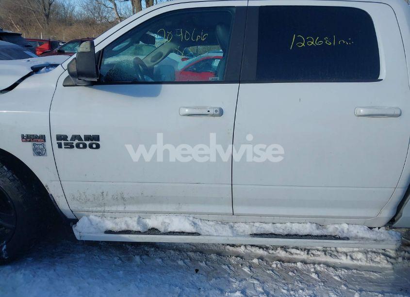 Photo 14 of 2018 Ram 1500 SPORT 4X4 5'7 BOX (VIN 1C6RR7MT8JS204066)