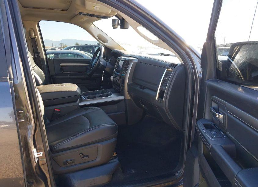 Photo 5 of 2018 Ram 1500 SPORT (VIN 1C6RR7MT9JS248335)