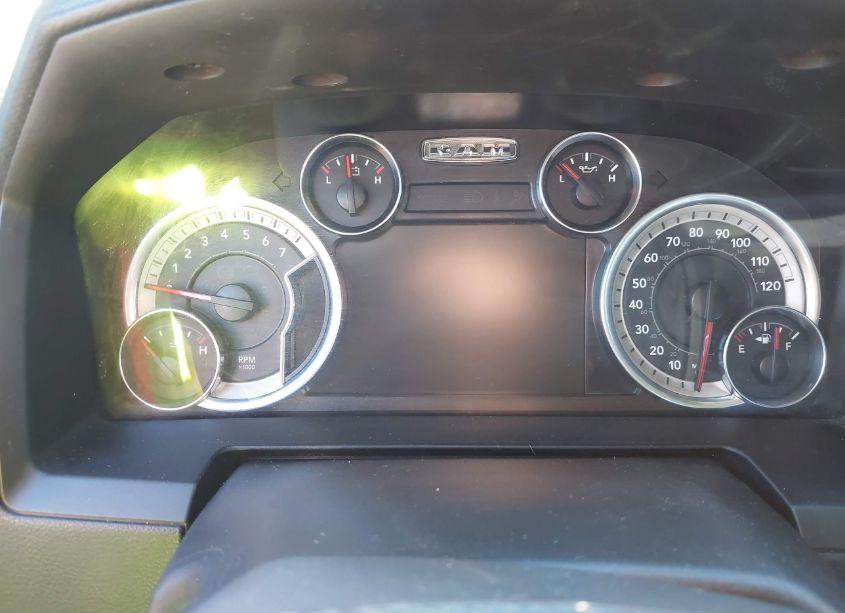 Photo 7 of 2018 Ram 1500 SPORT (VIN 1C6RR7MT9JS248335)