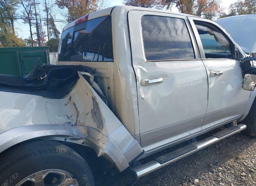 Photo 6 of 2016 Ram 1500 LARAMIE (VIN 1C6RR7NM0GS230452)