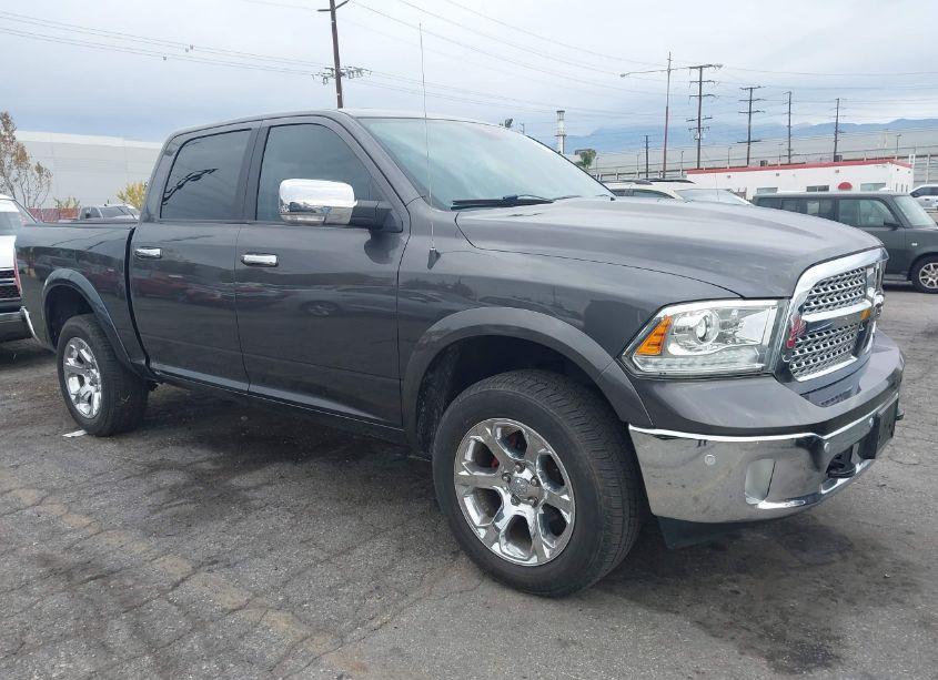 2017 Ram 1500 LARAMIE 4X4 5'7 BOX (VIN 1C6RR7NM0HS874504) main photo