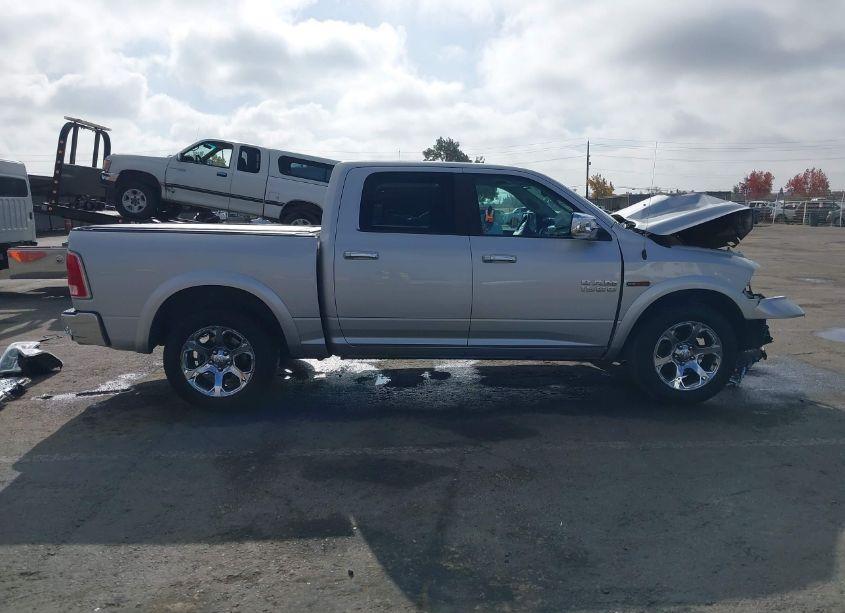 Photo 14 of 2018 Ram 1500 LARAMIE 4X4 5'7 BOX (VIN 1C6RR7NM0JS254404)