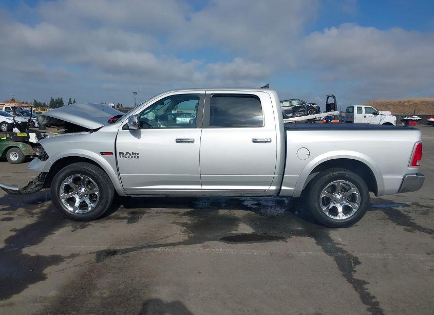 Photo 15 of 2018 Ram 1500 LARAMIE 4X4 5'7 BOX (VIN 1C6RR7NM0JS254404)